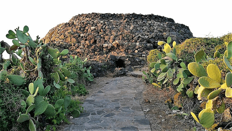 Note di Archeologia Pantesca| 𝐑𝐀𝐃𝐈𝐎 ® 𝐏𝐀𝐍𝐓𝐄𝐋𝐋𝐄𝐑𝐈𝐀