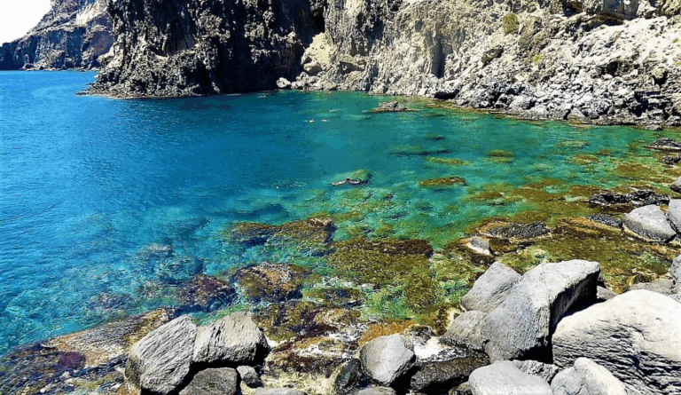 Il mare più bello: “5 Vele” per Pantelleria | 𝐑𝐀𝐃𝐈𝐎 ® 𝐏𝐀𝐍𝐓𝐄𝐋𝐋𝐄𝐑𝐈𝐀