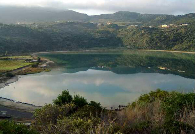 Da Pantelleria a Marte: lo specchio di Venere il lago e l’origine della vita | 𝐑𝐀𝐃𝐈𝐎 ® 𝐏𝐀𝐍𝐓𝐄𝐋𝐋𝐄𝐑𝐈𝐀
